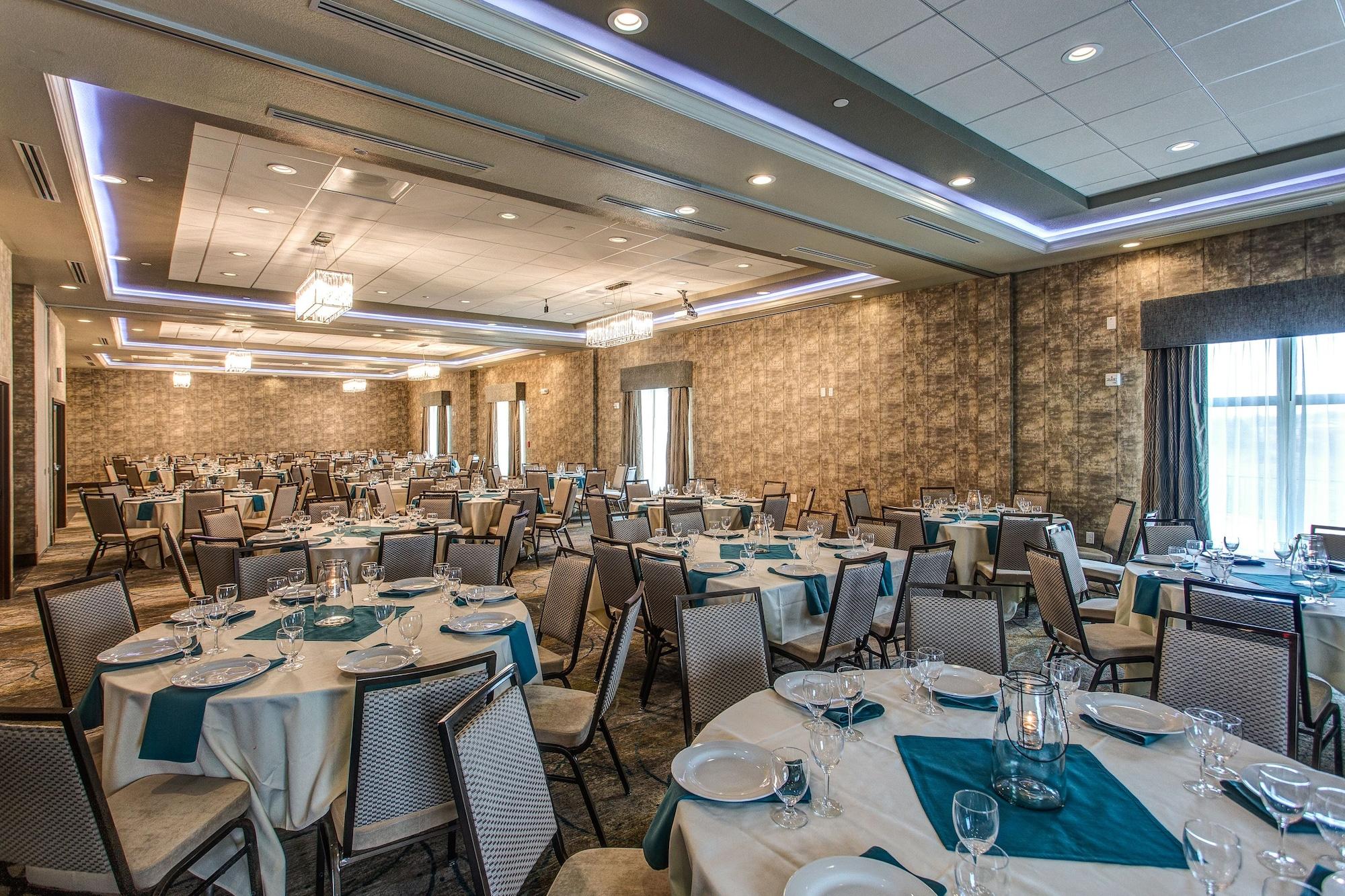 Hilton Garden Inn Topeka Bagian luar foto