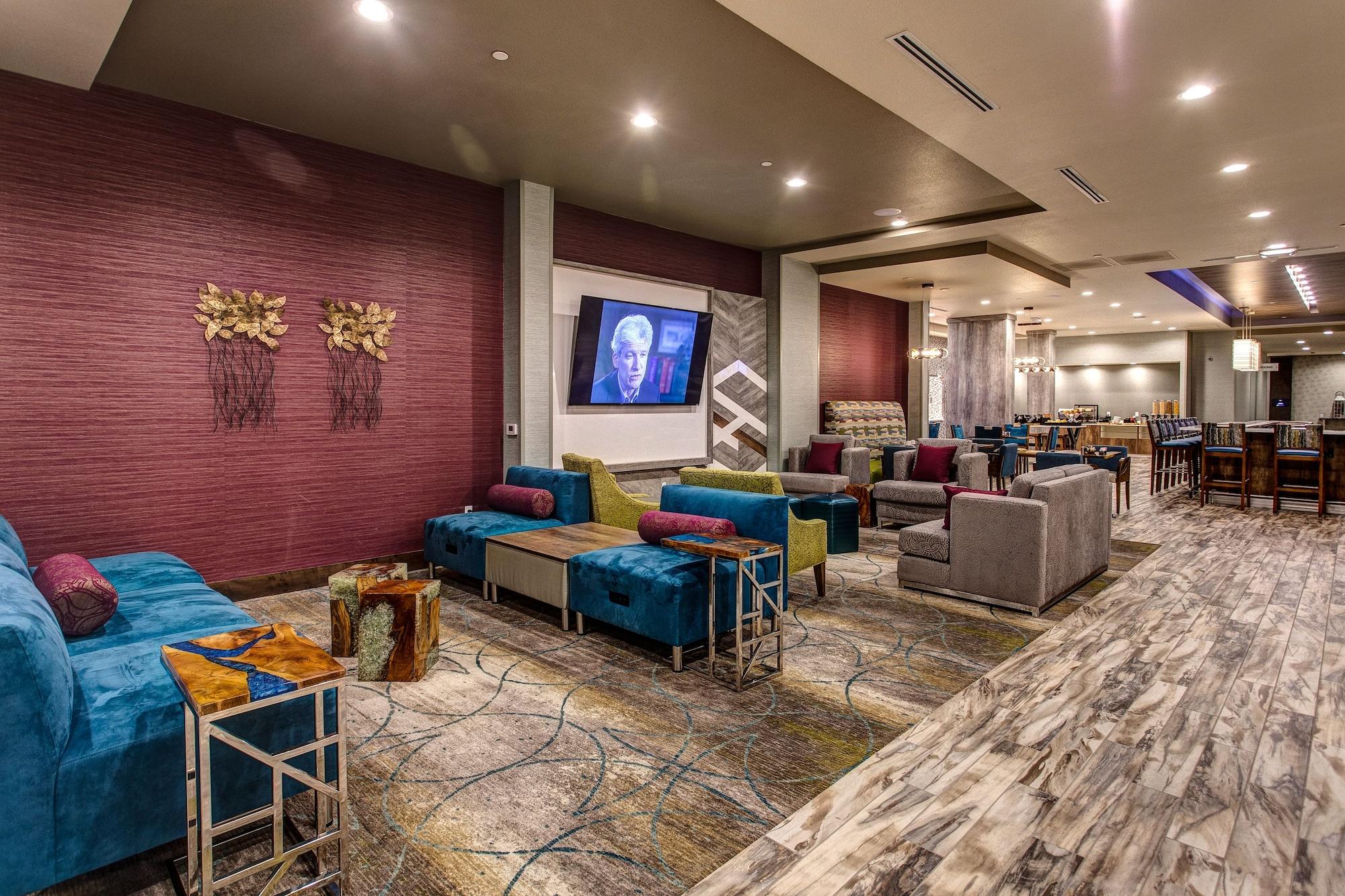 Hilton Garden Inn Topeka Bagian luar foto